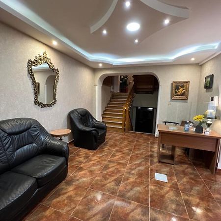 Hotel Medea Тбилиси Екстериор снимка