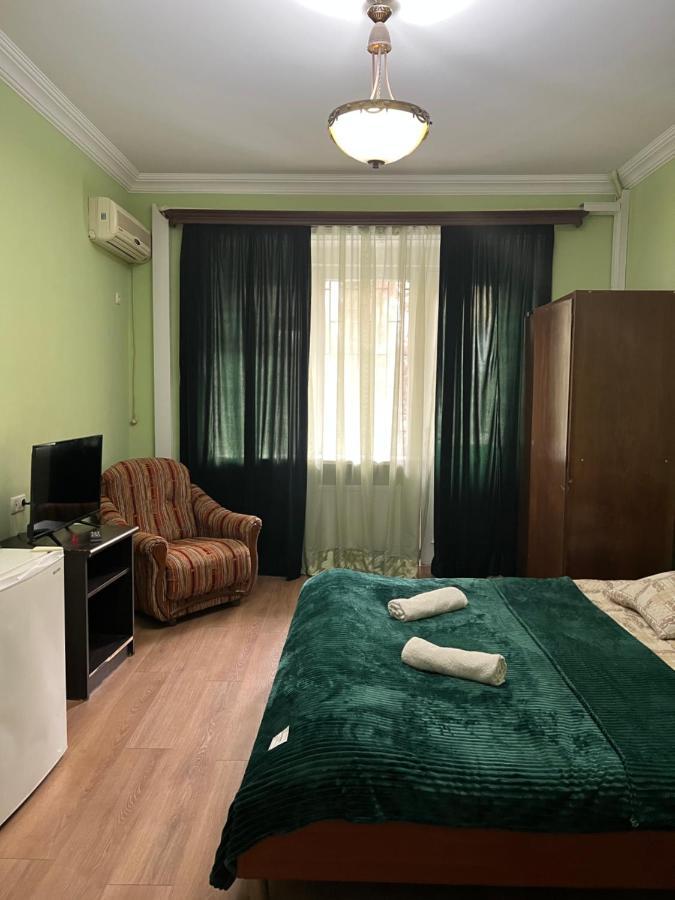 Hotel Medea Тбилиси Екстериор снимка